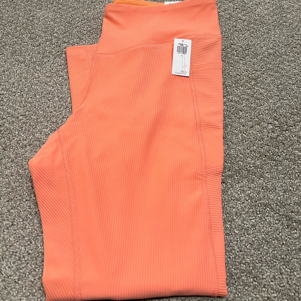 Brand new Old Navy ribbed power soft leggings